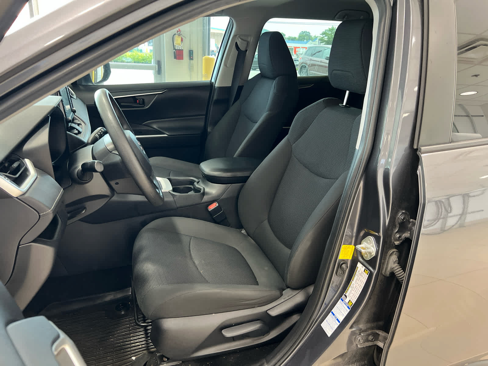 Used 2019 Toyota RAV4 LE w/ All Weather Liner Package AWD/4WD image 11