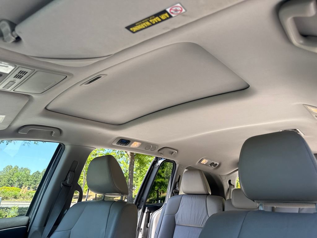 Used 2011 Honda Odyssey EX-L image 31