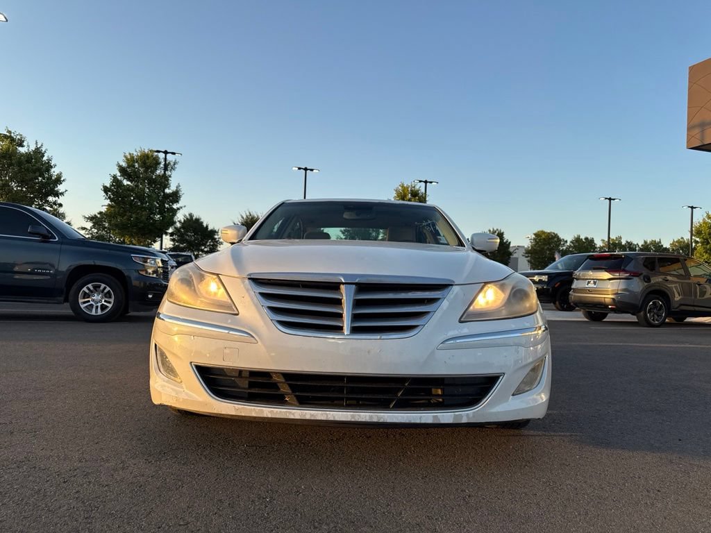 Used 2013 Hyundai Genesis 3.8 w/ Premium Pkg RWD image 16