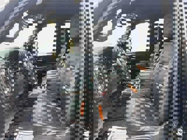 Used 2021 GMC Sierra 2500 AT4 w/ AT4 Preferred Package image 9