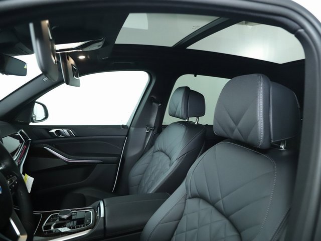 Used 2026 BMW X5 xDrive40i w/ Climate Comfort Package image 21