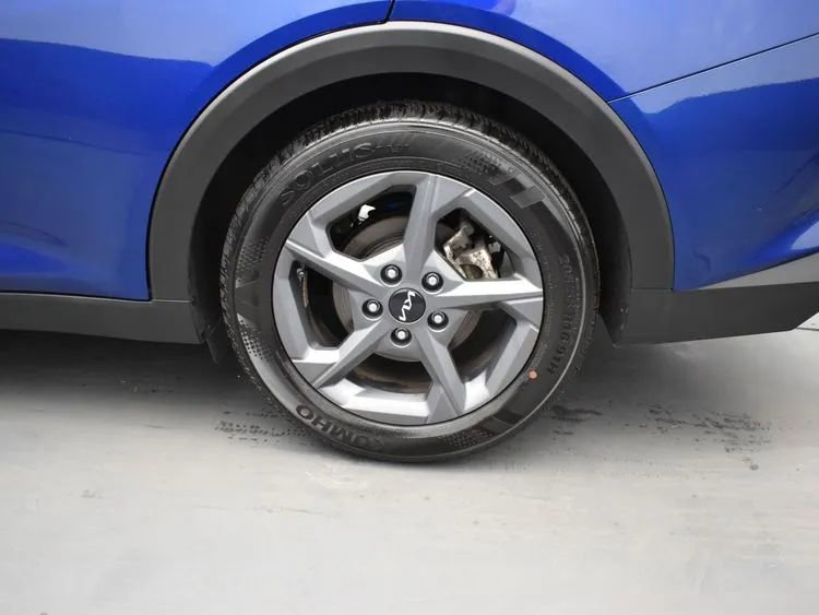 Used 2025 Kia K4 image 34