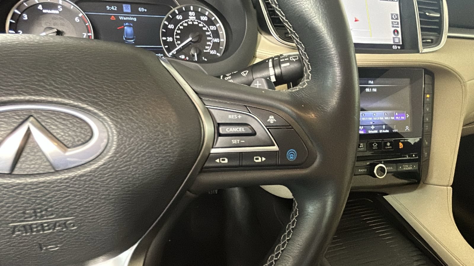Used 2022 INFINITI QX50 Essential AWD/4WD image 17