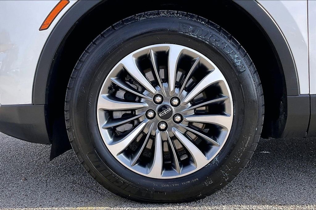 Used 2022 Lincoln Nautilus Reserve w/ Luxury Package FWD image 35