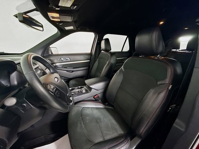 Certified 2019 Ford Explorer XLT w/ Equipment Group 202A image 21