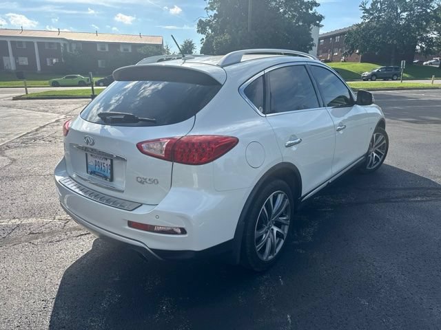 Used 2017 INFINITI QX50 AWD w/ Premium Plus Package image 8