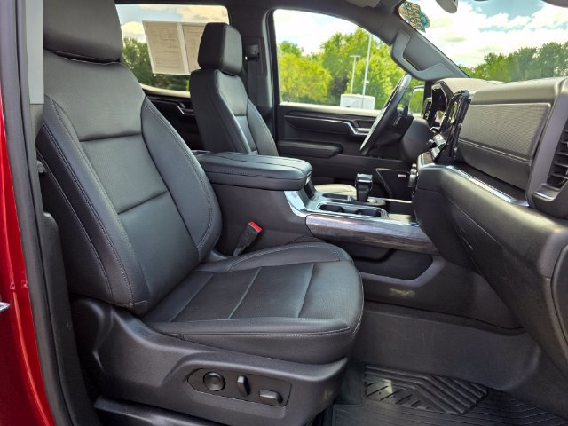 Used 2023 Chevrolet Silverado 1500 LTZ AWD/4WD image 26