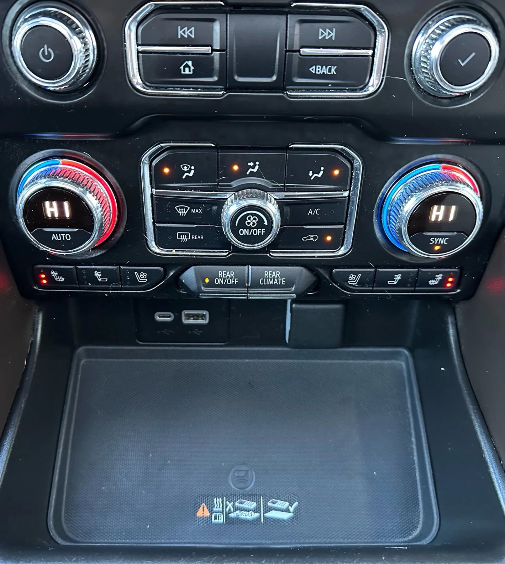 Used 2021 GMC Yukon SLT w/ SLT Luxury Plus Package image 22