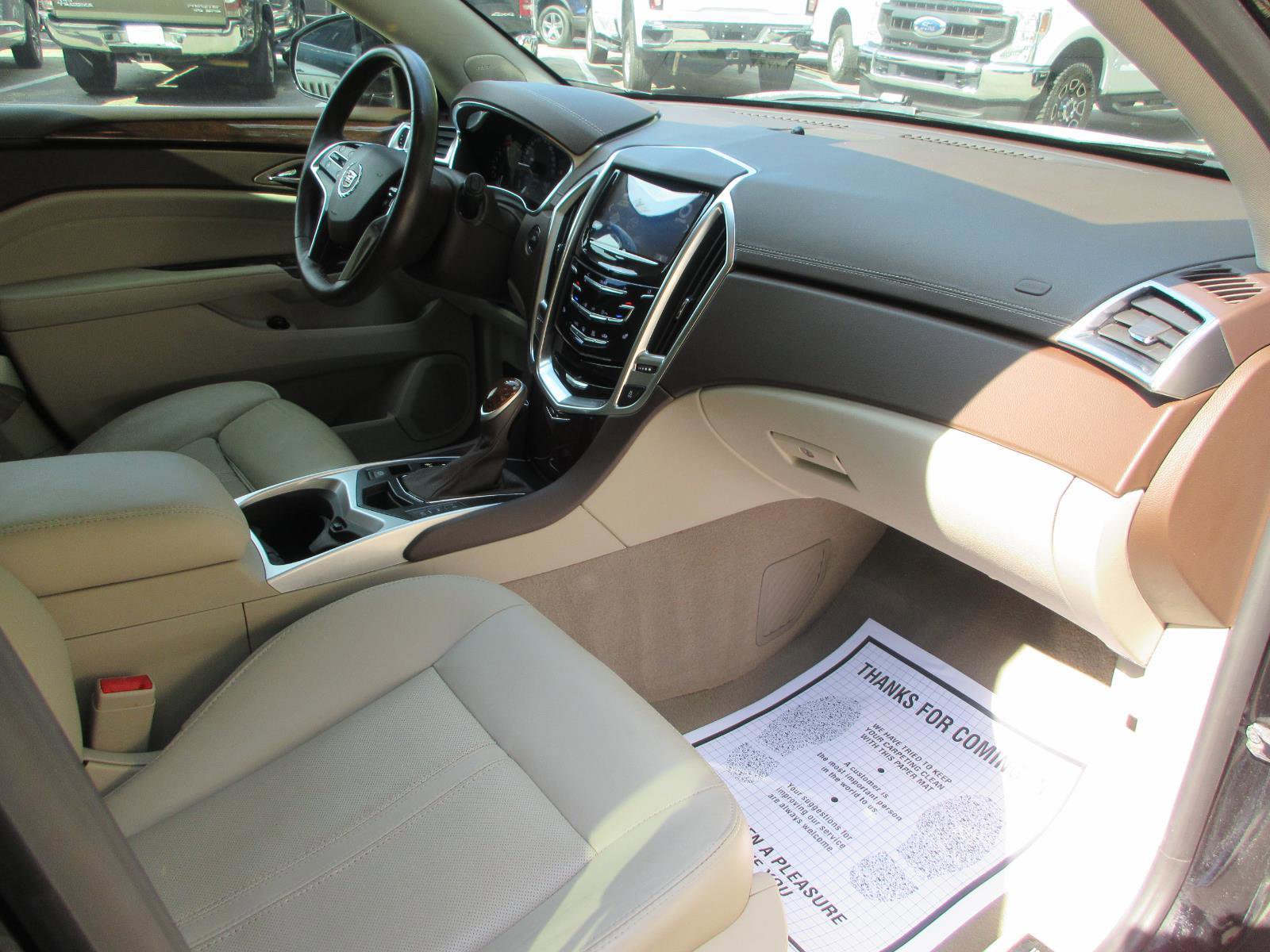 Used 2016 Cadillac SRX Luxury w/ Driver Awareness Package FWD image 21