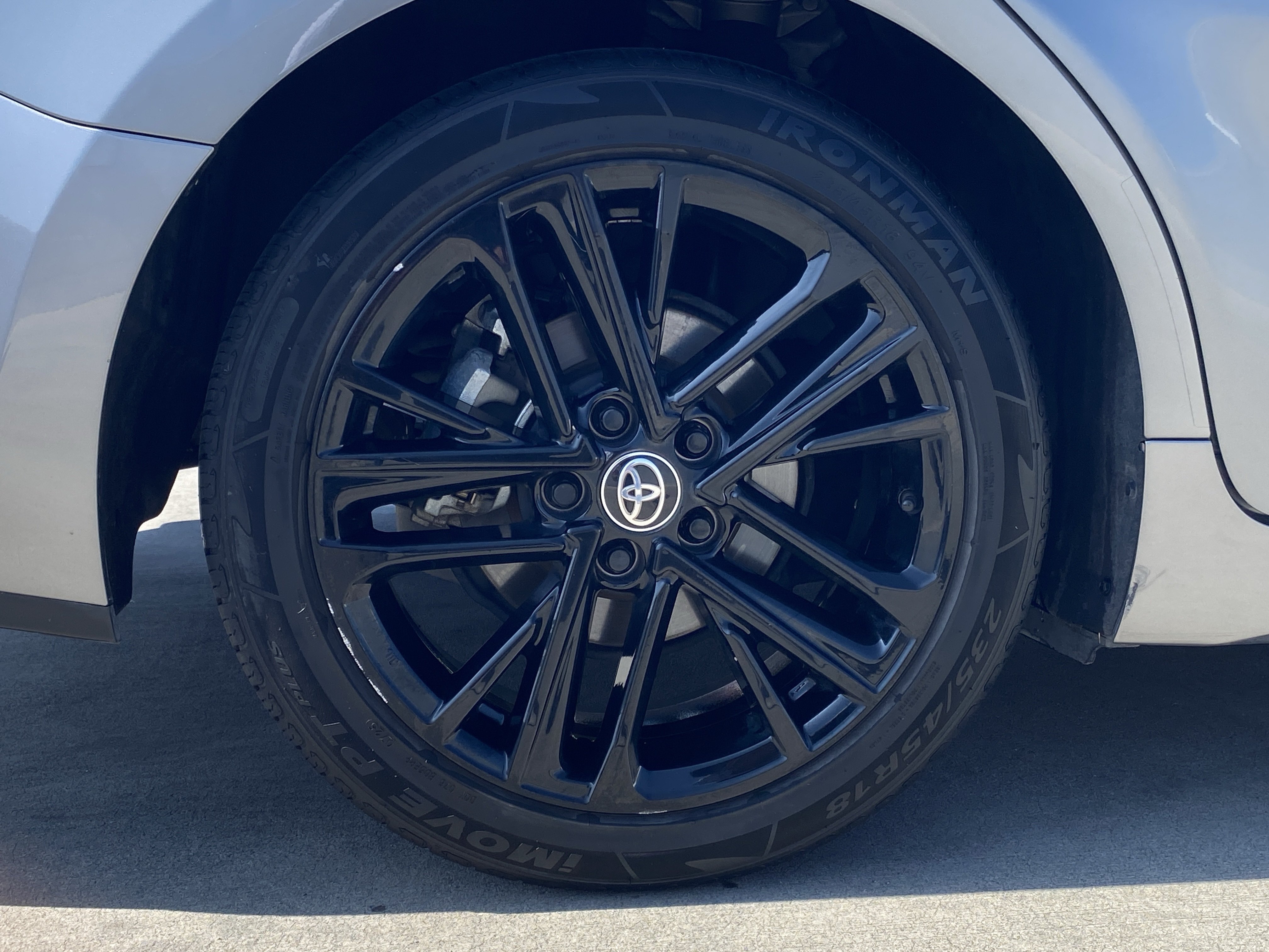 Used 2025 Toyota Camry SE FWD image 7