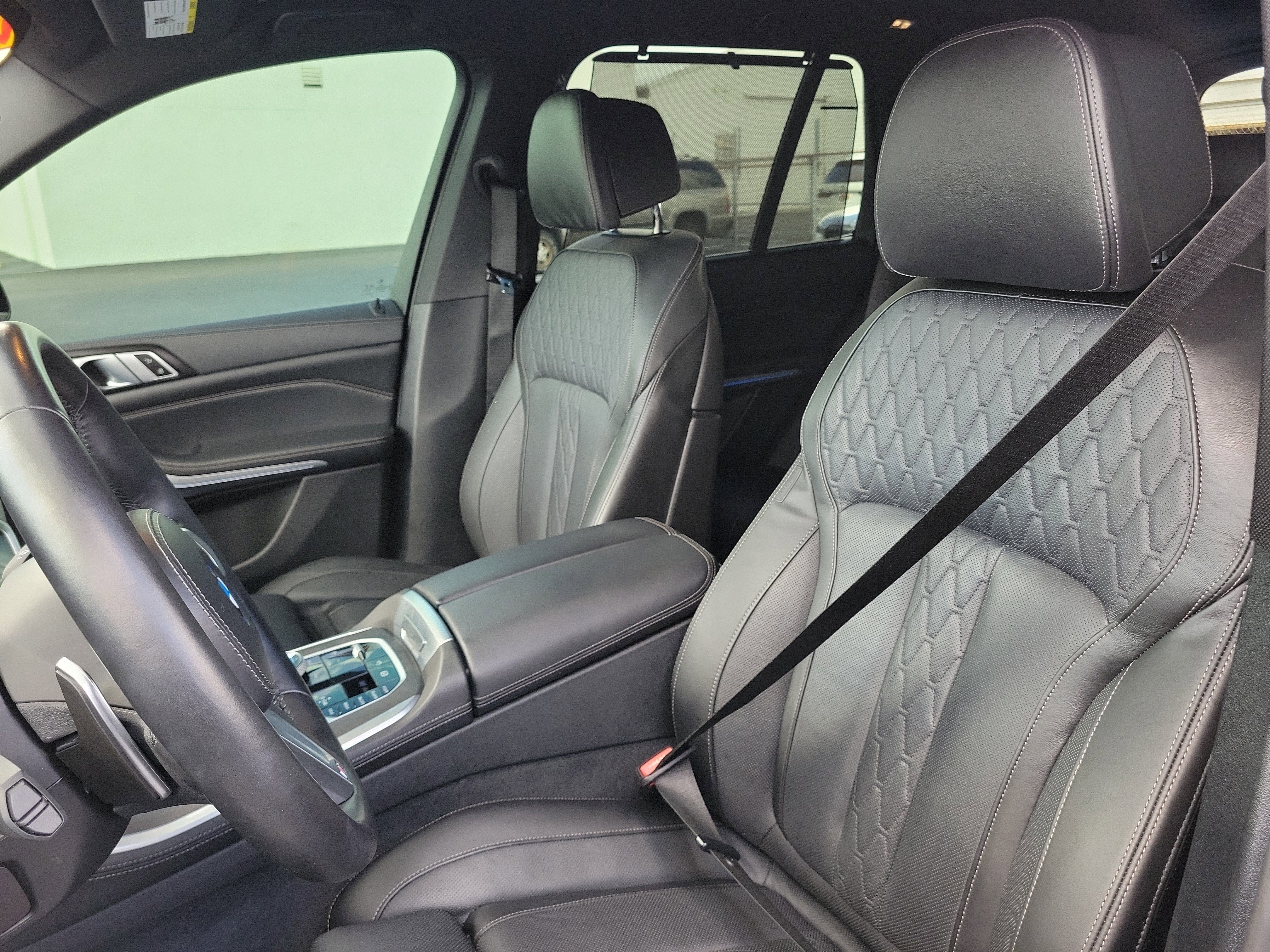Used 2023 BMW X5 xDrive45e w/ Executive Package AWD/4WD image 23