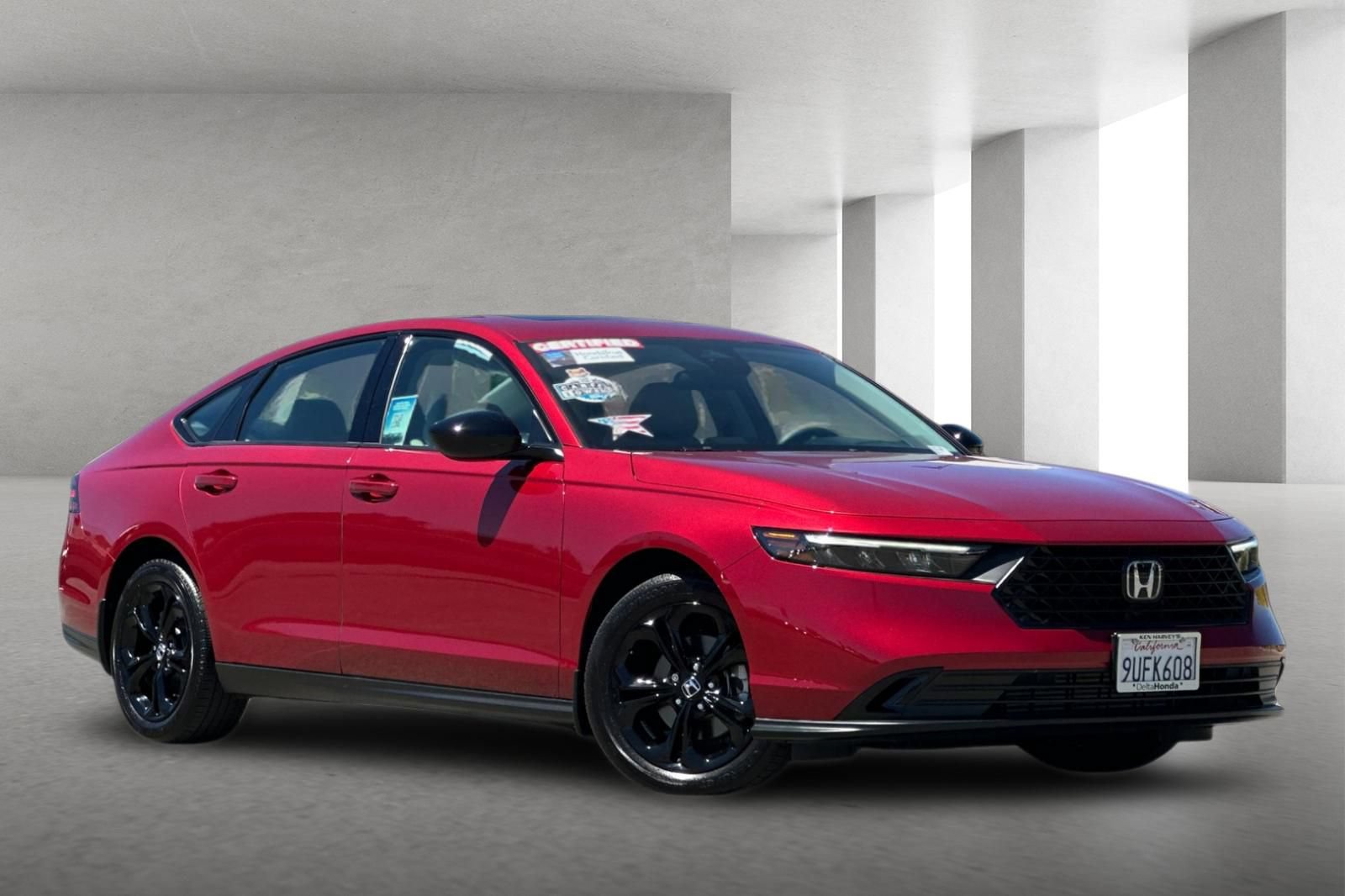 Certified 2025 Honda Accord SE image 1