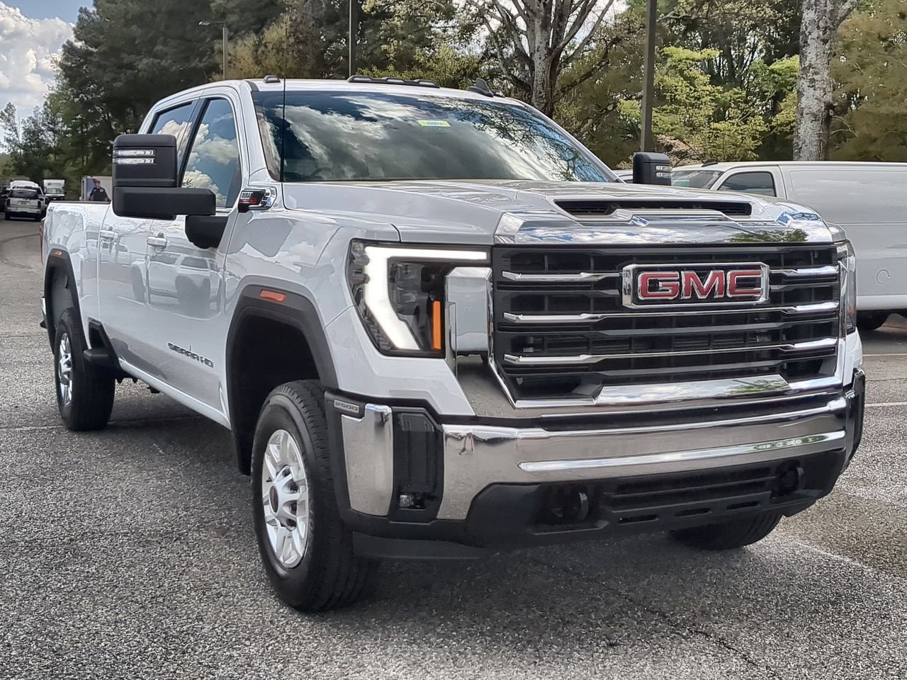 New 2026 GMC Sierra 2500 SLE w/ SLE Value Package; AWD/4WD image 2