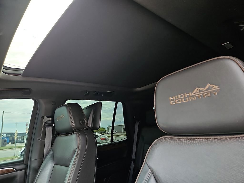 Used 2021 Chevrolet Tahoe High Country AWD/4WD image 21