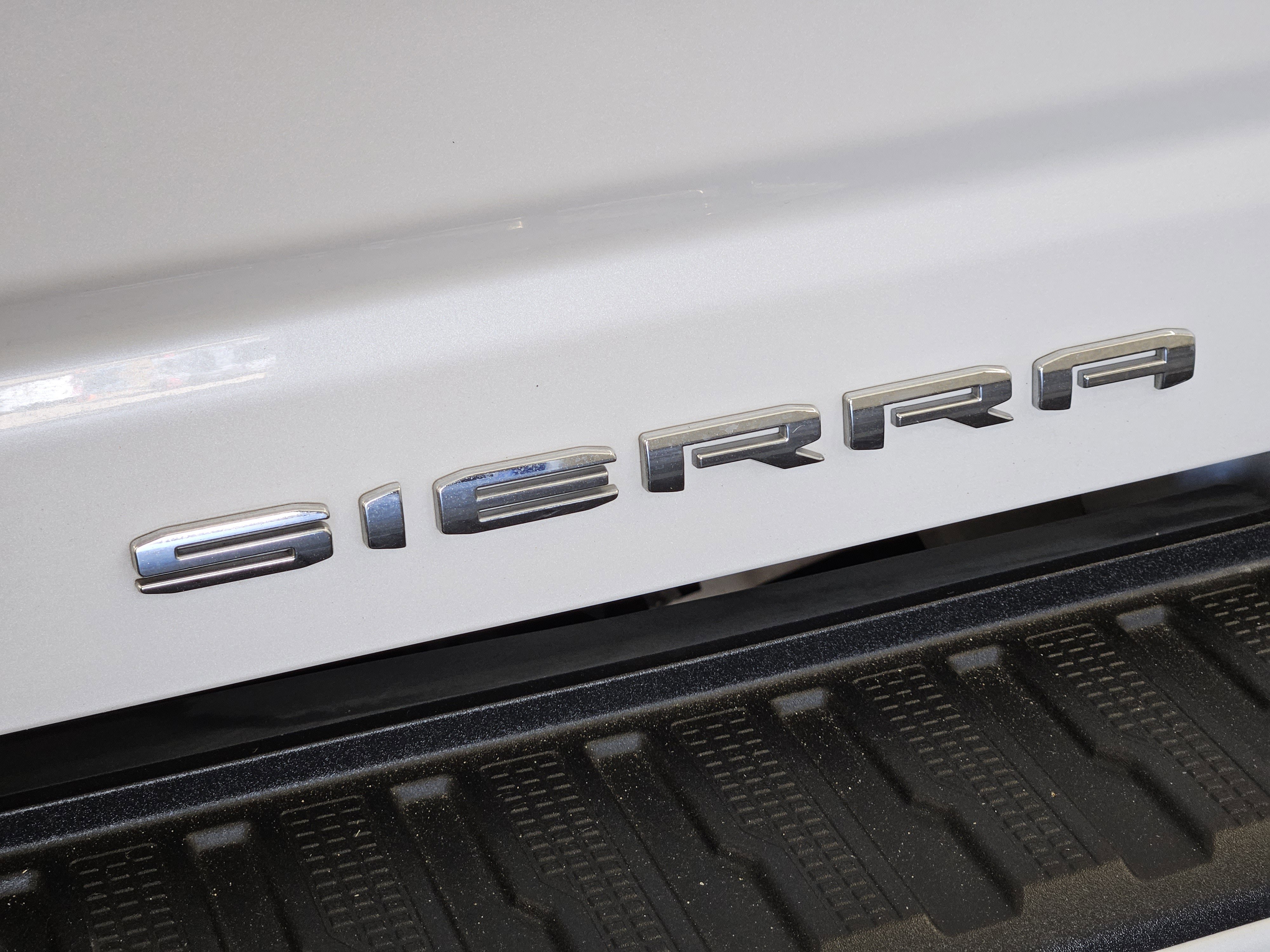 Used 2024 GMC Sierra 2500 Denali Ultimate image 14