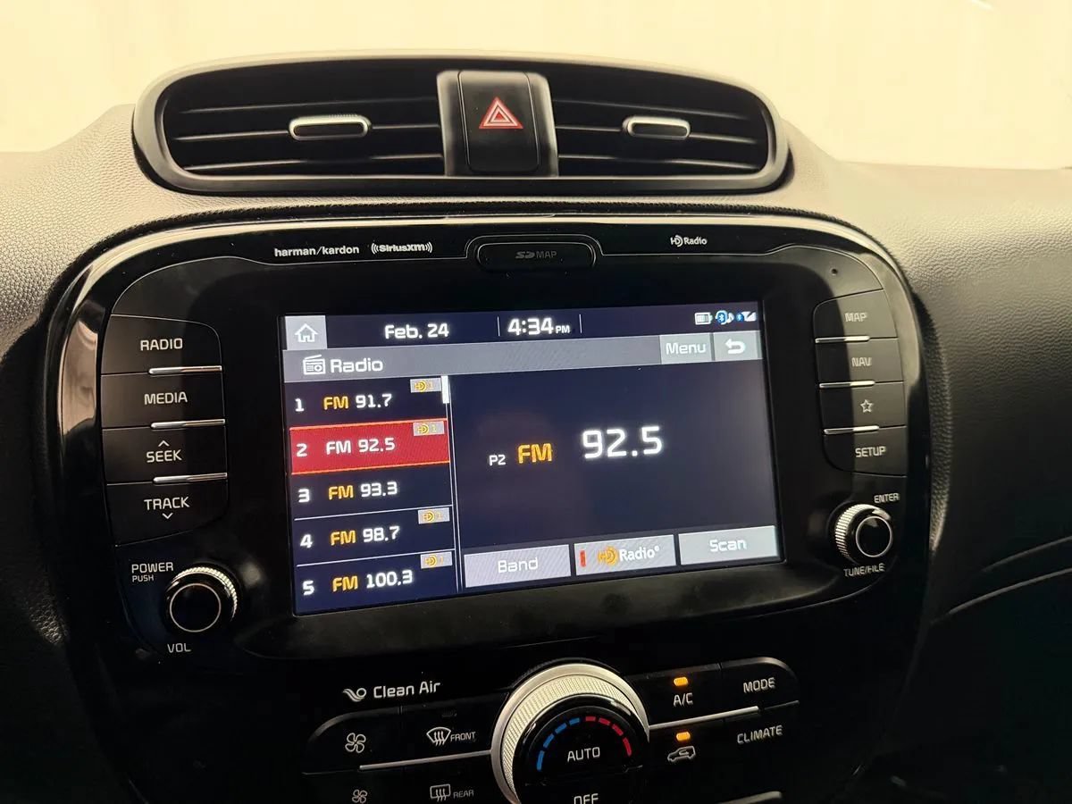 Used 2019 Kia Soul + FWD image 18