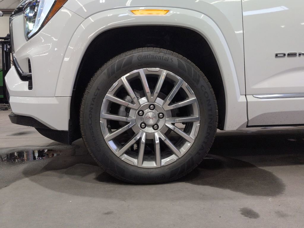 New 2026 GMC Terrain Denali w/ LPO, Floor Liner Package AWD/4WD image 16