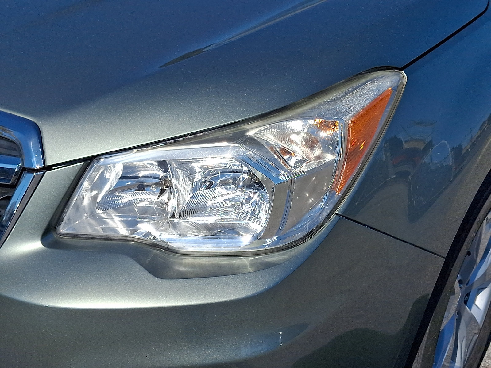 Used 2015 Subaru Forester 2.5i Premium w/ Popular Package #2 AWD/4WD image 10
