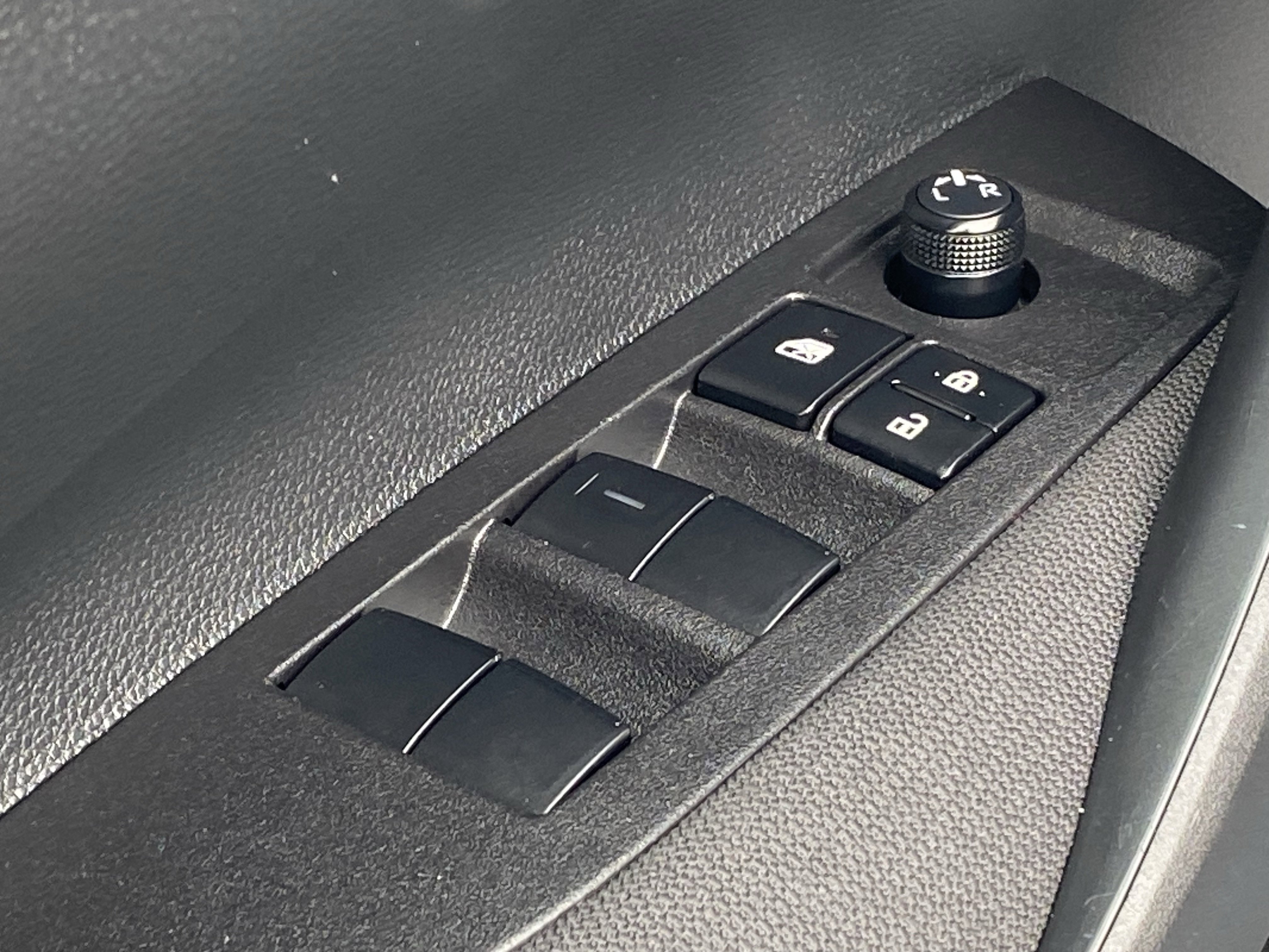 Certified 2025 Toyota Corolla LE image 29