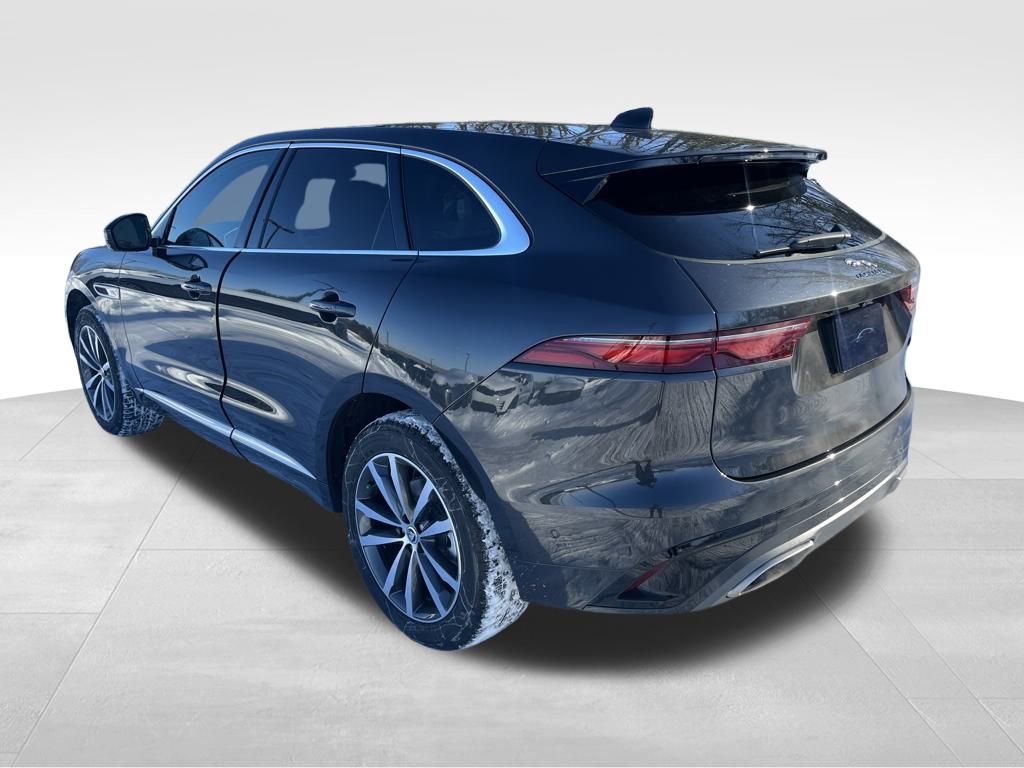 New 2026 Jaguar F-PACE R-Dynamic S video 3