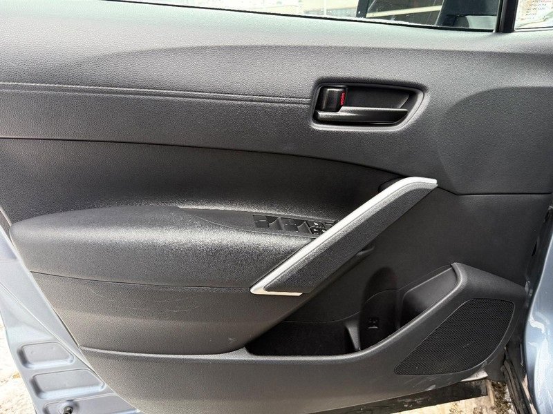 Used 2024 Toyota Corolla Cross LE image 19