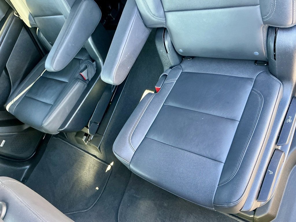 Used 2023 Chevrolet Tahoe Z71 w/ Luxury Package image 28