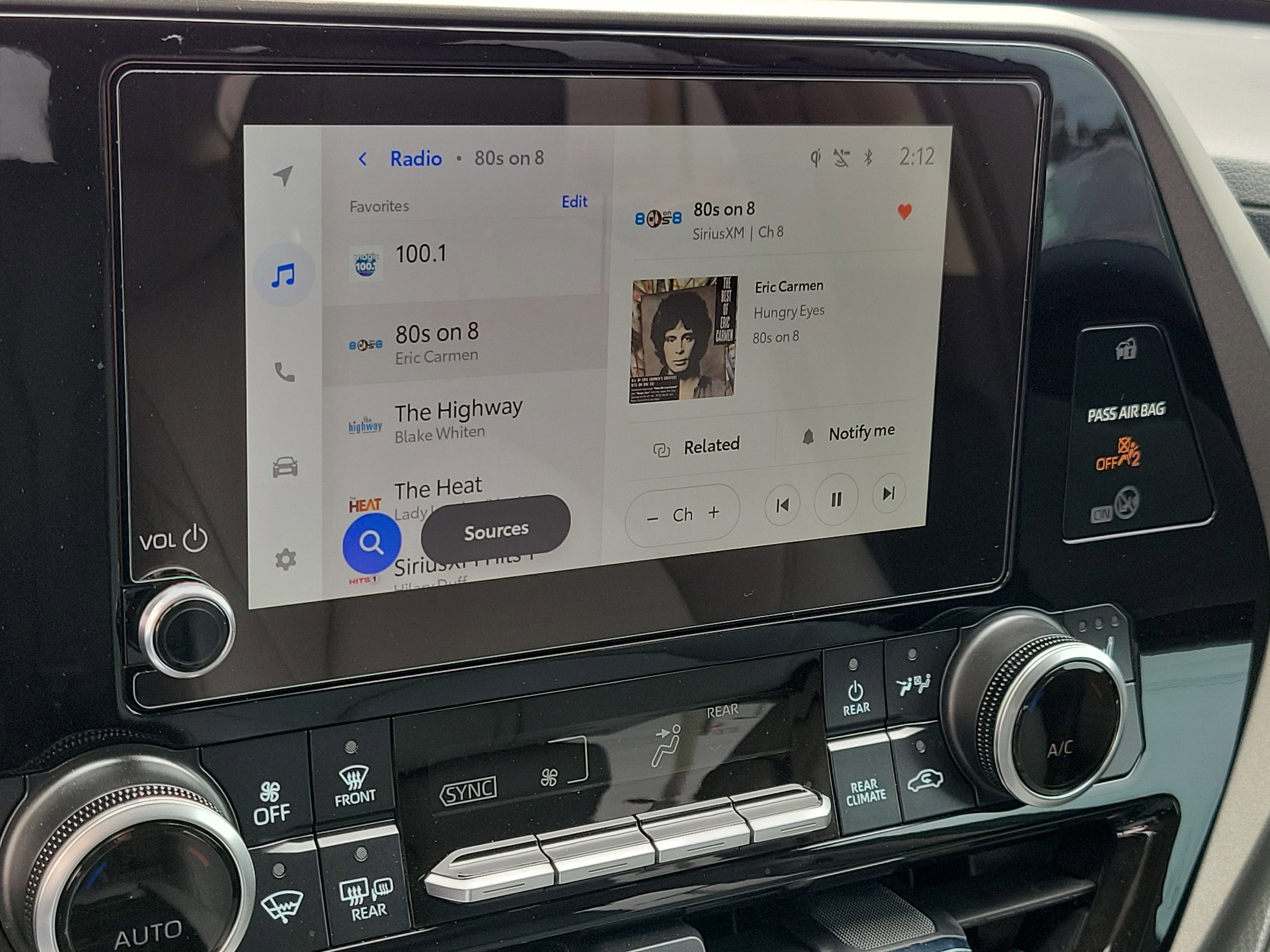 Used 2026 Toyota Highlander XLE image 32