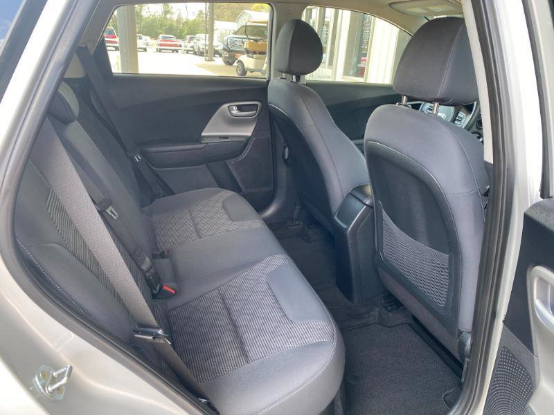 Used 2021 Kia Niro LX image 18