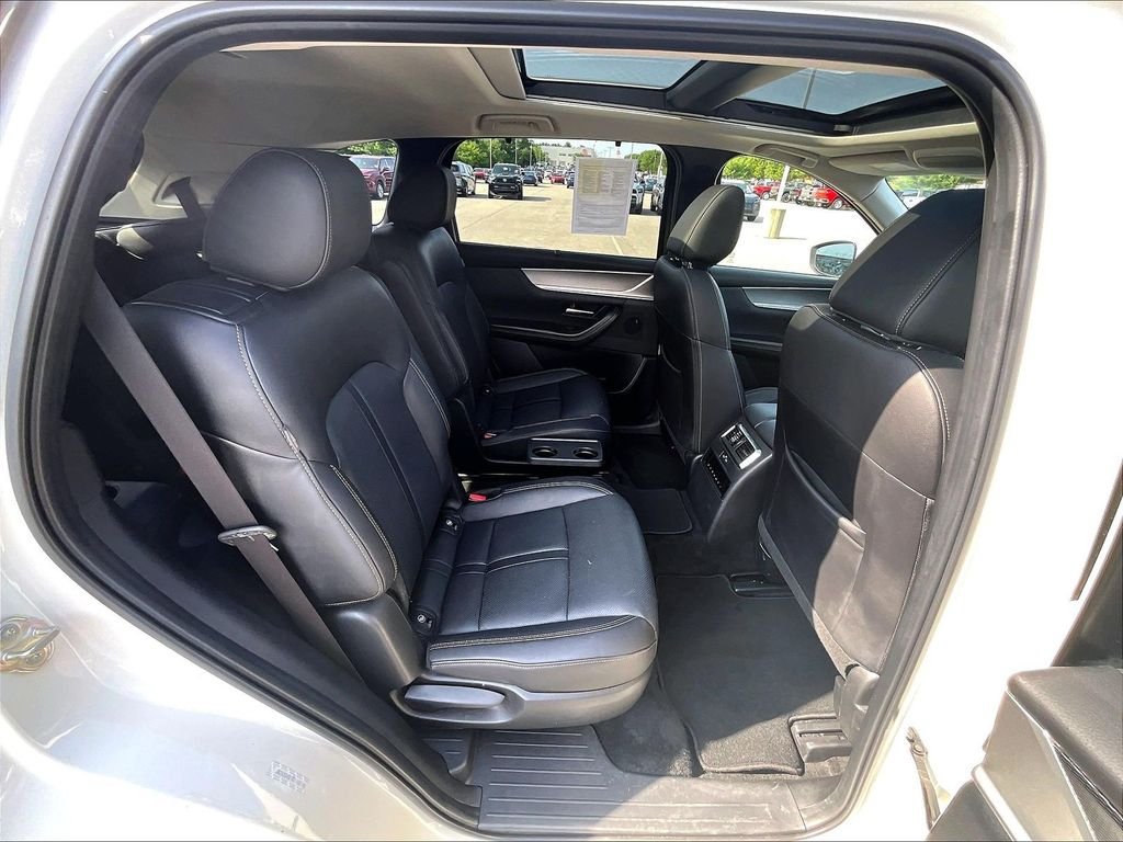 Used 2024 MAZDA CX-90 3.3 Turbo w/ Premium Package AWD/4WD image 16