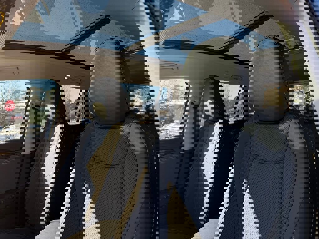 New 2026 Volkswagen Tiguan SE image 22