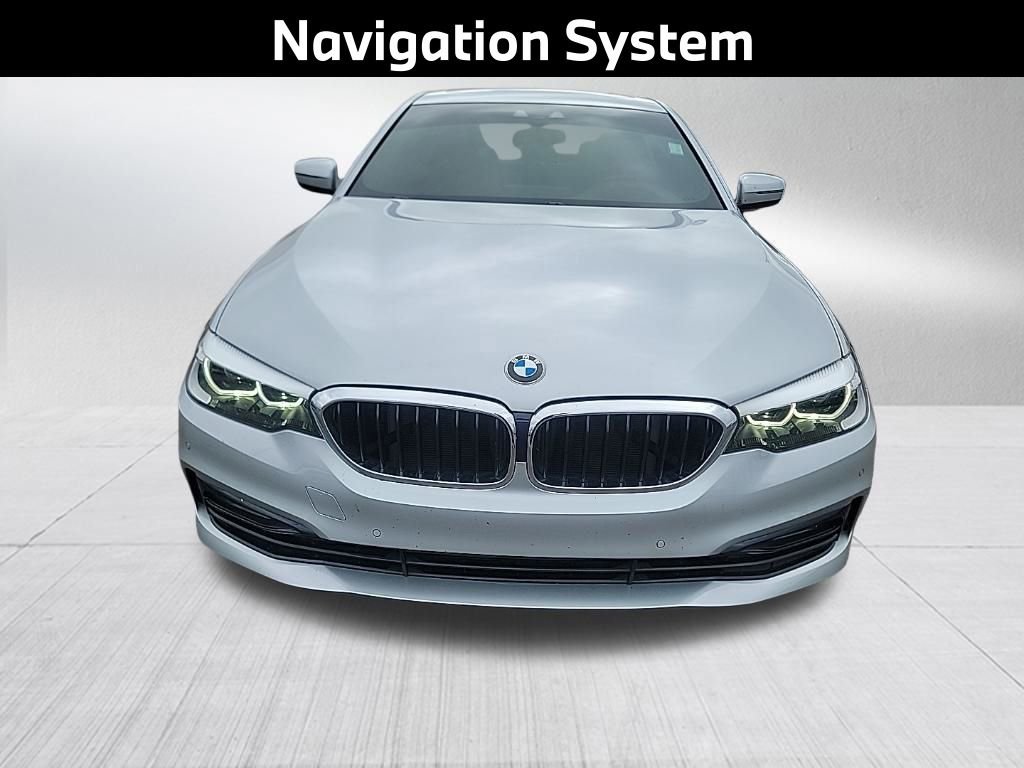Used 2018 BMW 540i xDrive w/ Premium Package image 3