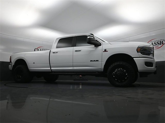 Used 2024 RAM 3500 Laramie w/ Night Edition image 26
