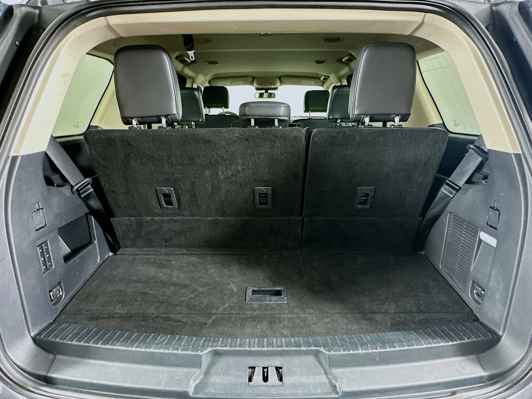 Used 2024 Ford Expedition XLT image 30