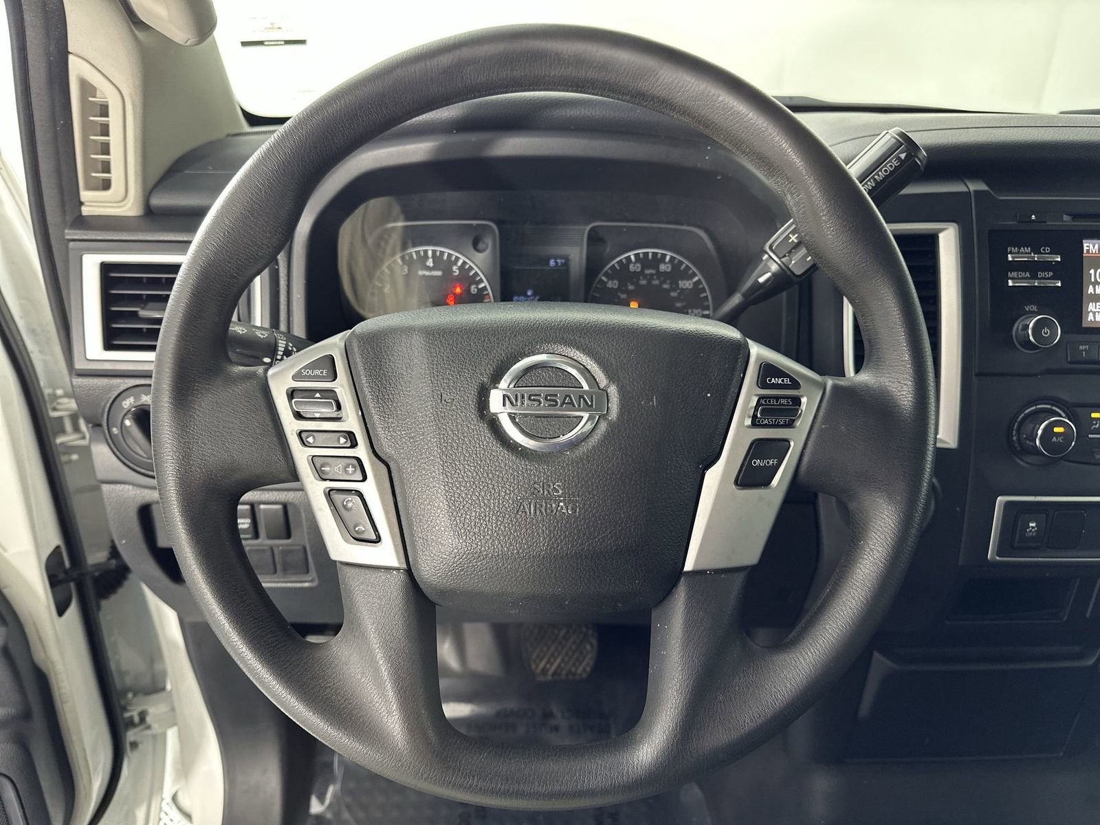 Used 2017 Nissan Titan S image 14