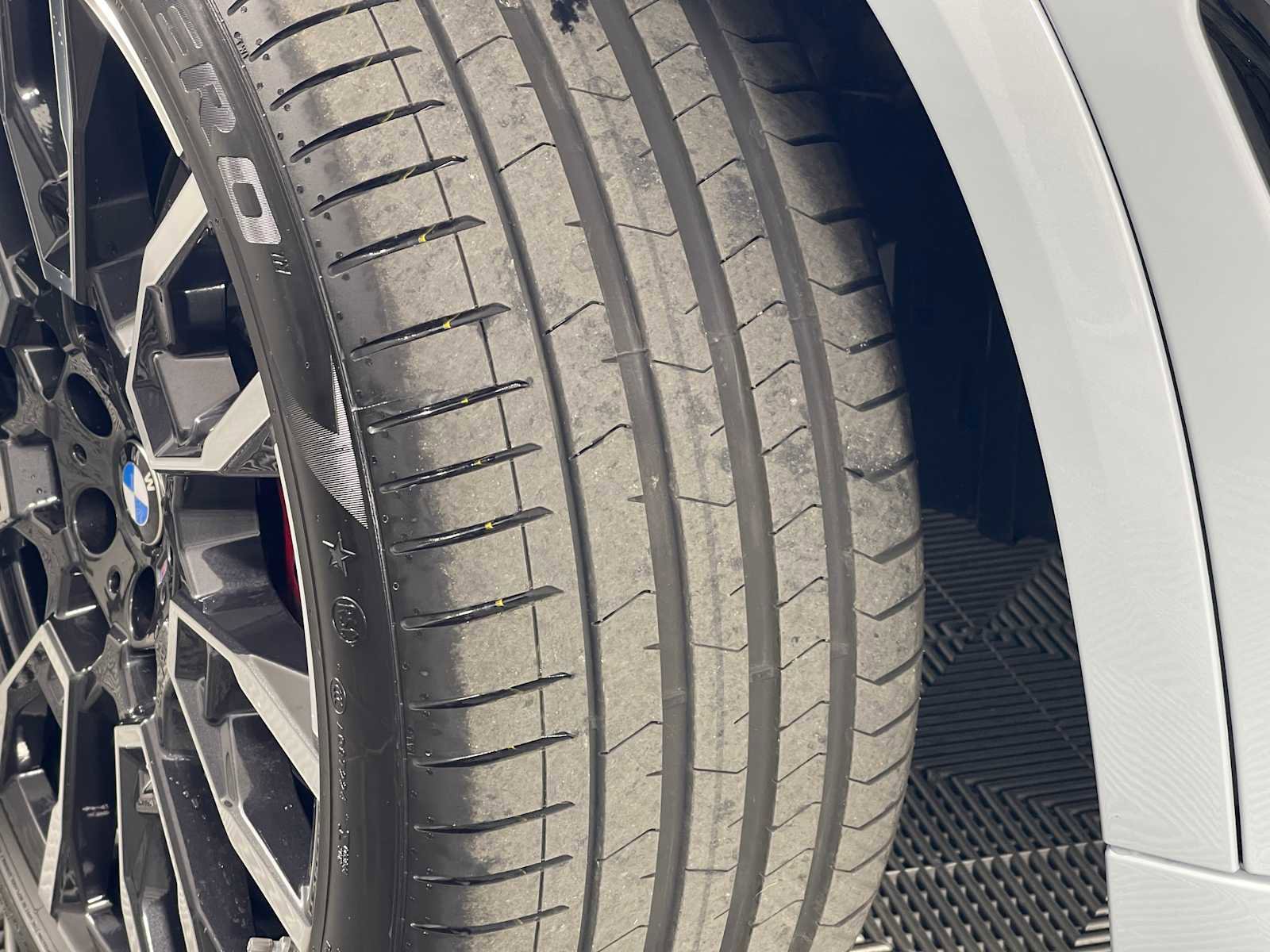 New 2026 BMW X5 xDrive50e w/ M Sport Package image 4