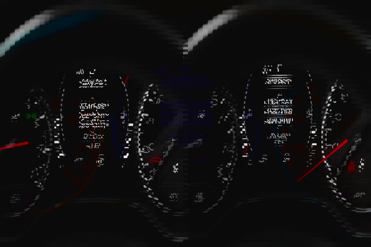 Used 2019 Jeep Compass Latitude image 28