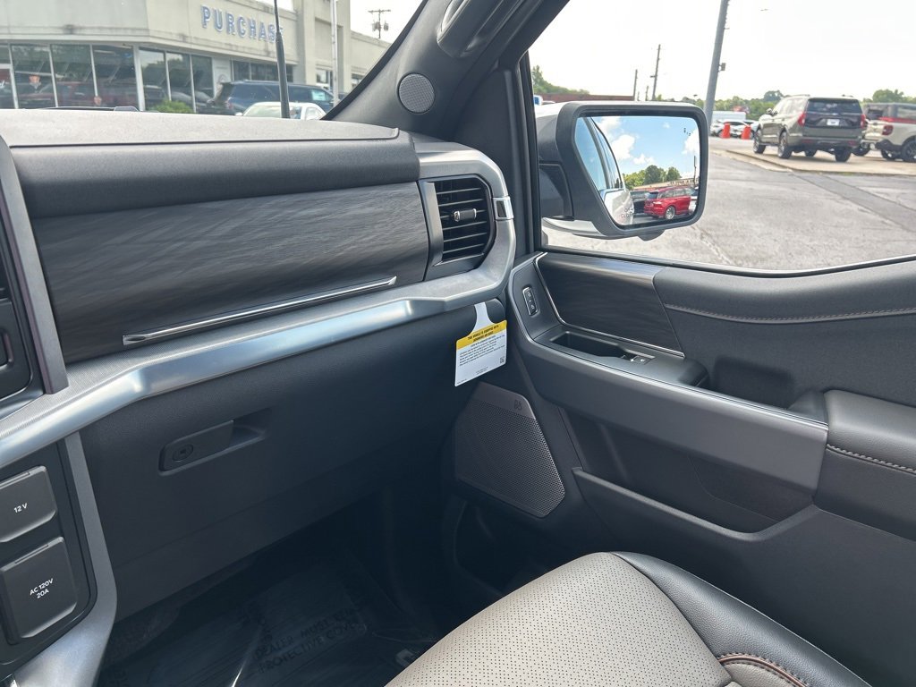 New 2025 Ford F150 Lariat w/ Equipment Group 501A Mid image 34