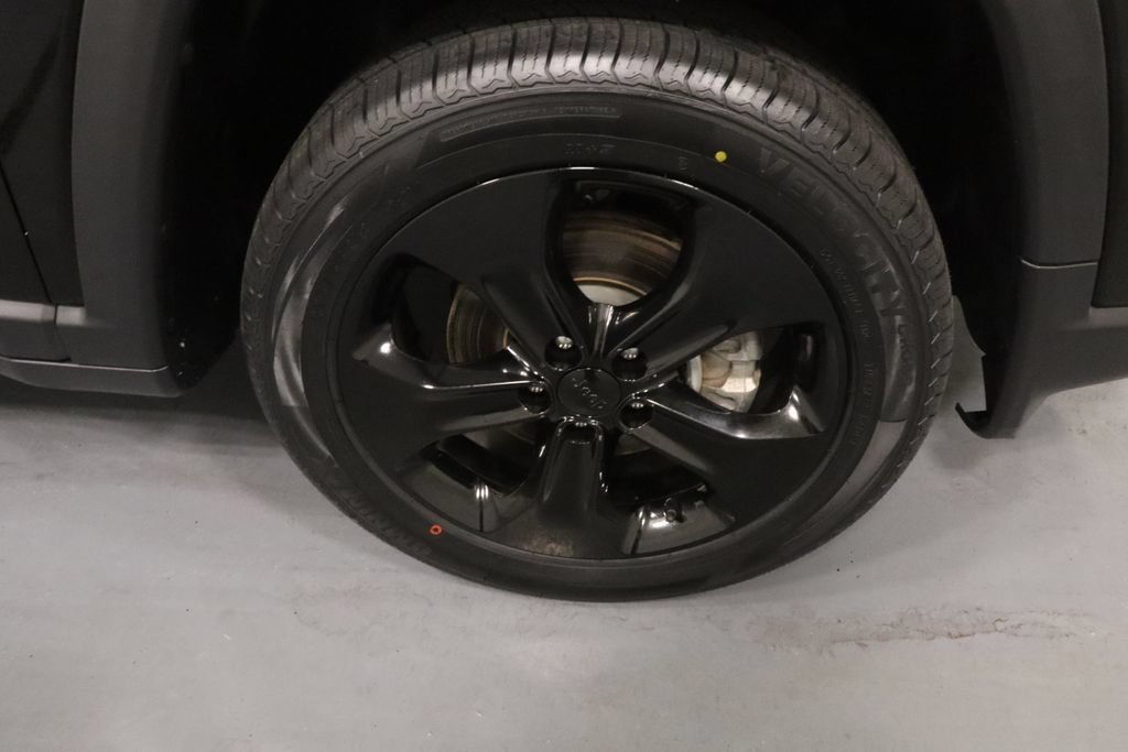 Certified 2021 Jeep Compass Latitude AWD/4WD image 23