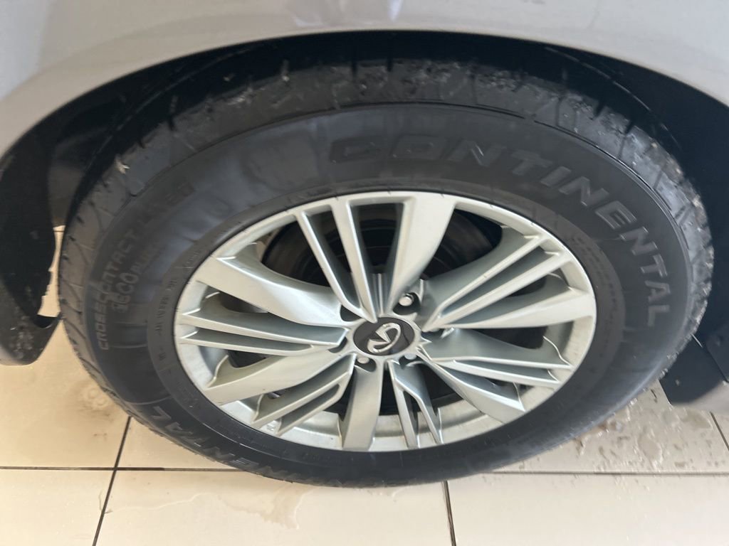 Used 2019 INFINITI QX80 Luxe image 22