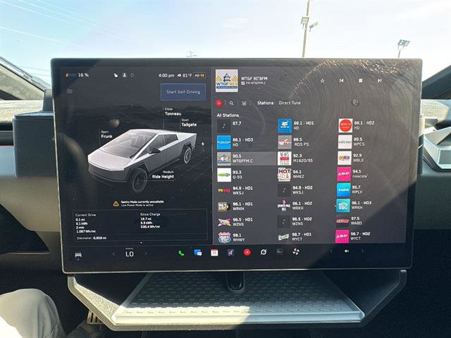 Used 2025 Tesla Cybertruck Cyberbeast AWD/4WD image 21