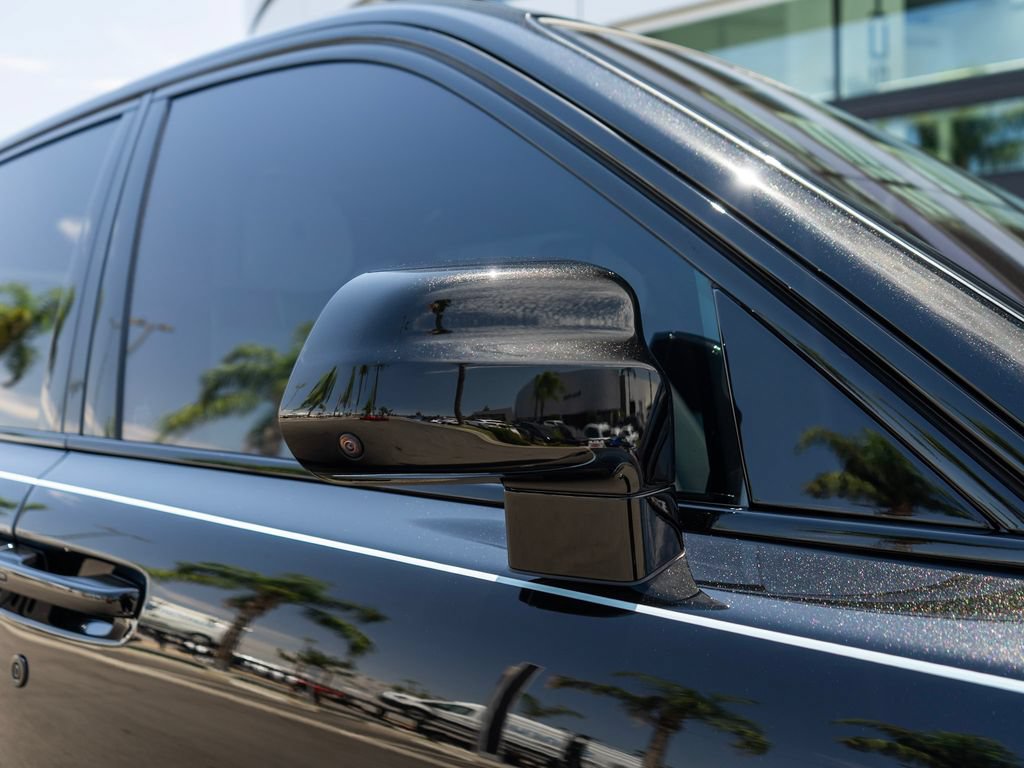 Used 2026 Rolls-Royce Cullinan AWD/4WD image 22