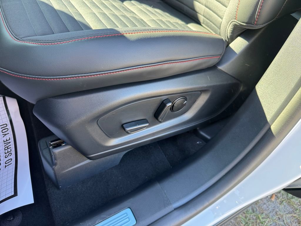 New 2026 Ford Explorer ST-Line w/ ST-Line Street Pack image 26