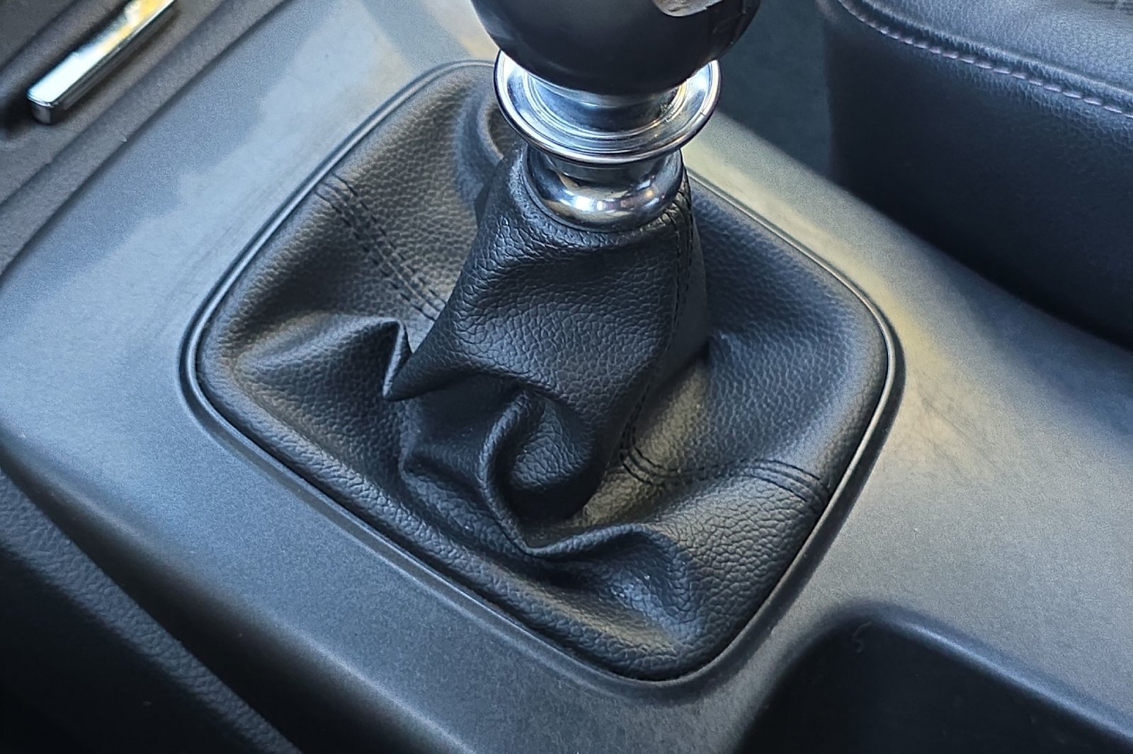 Used 2015 Kia Forte Koup SX FWD image 19