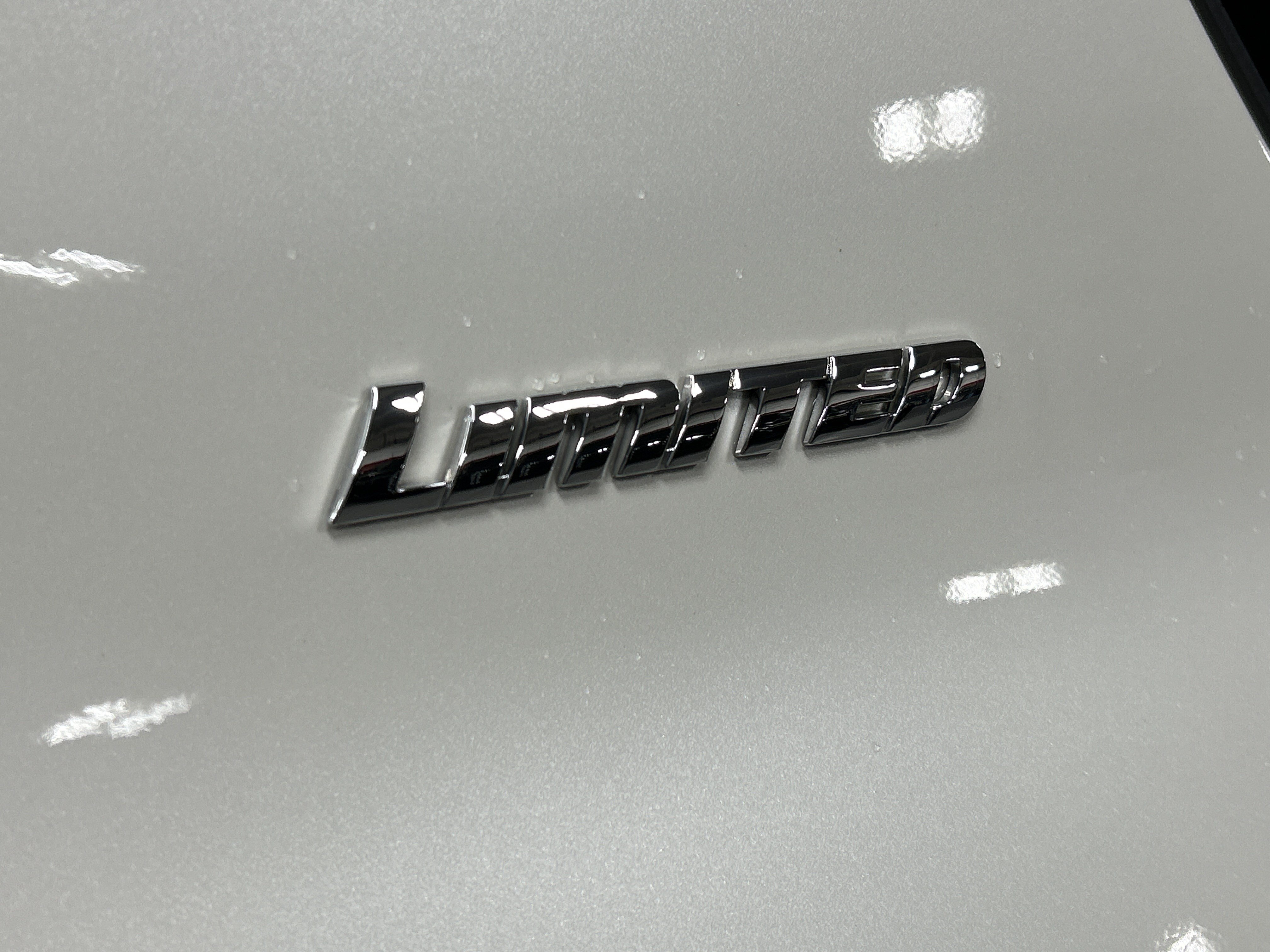 Used 2023 Toyota 4Runner Limited AWD/4WD image 33