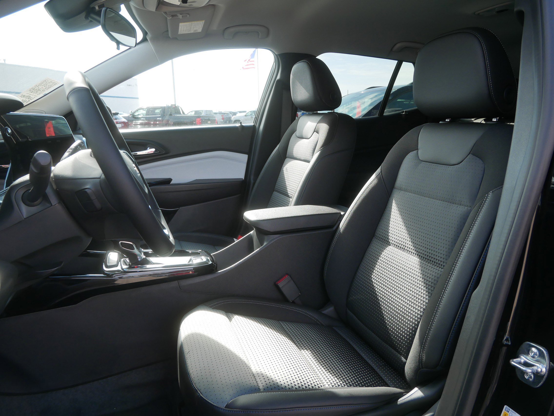 New 2026 Chevrolet Trax LT w/ LT Convenience Package image 5