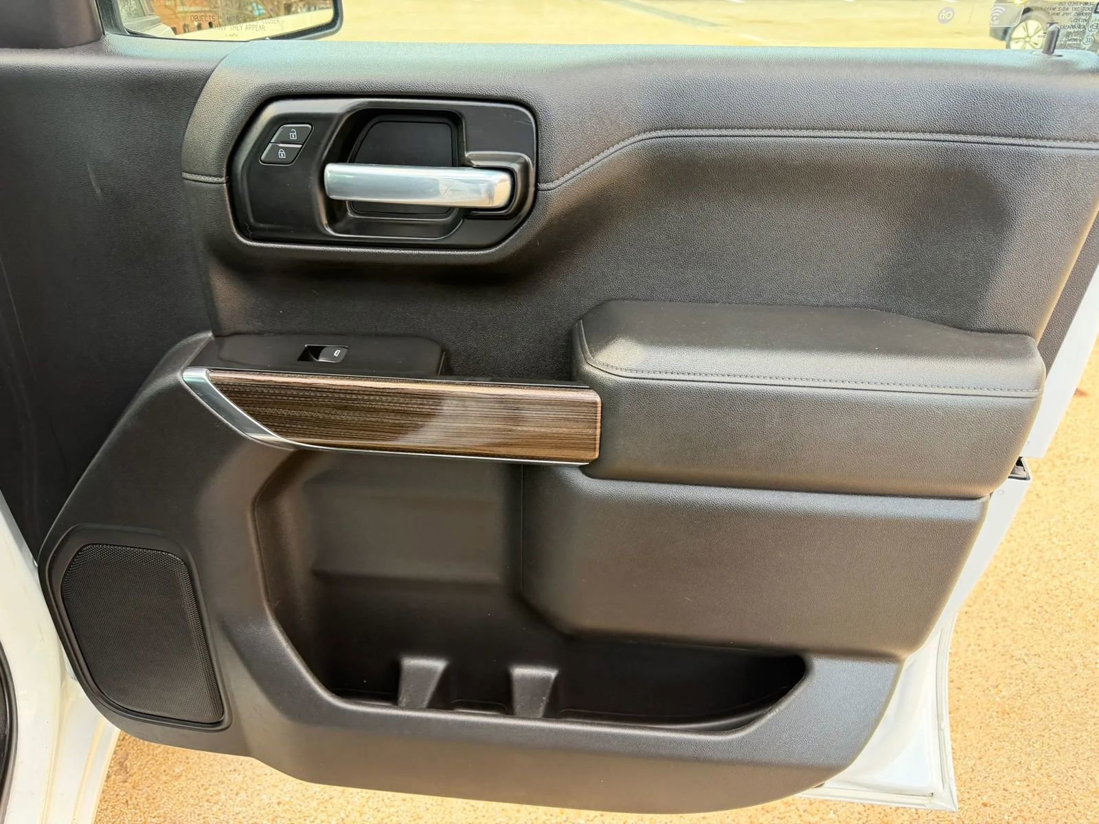 Used 2020 Chevrolet Silverado 1500 LT w/ All-Star Edition image 27