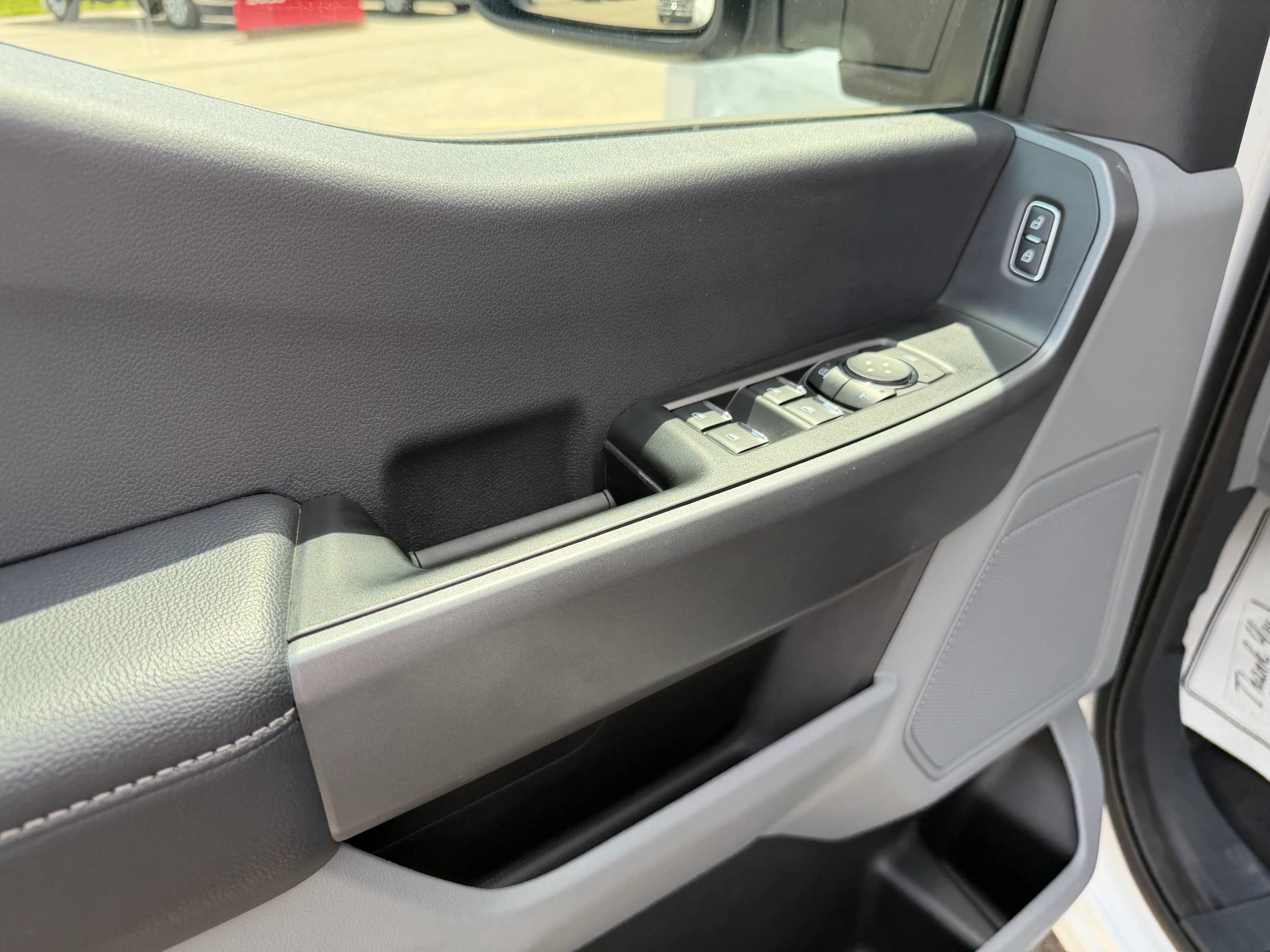 Used 2025 Ford F350 XLT AWD/4WD image 17