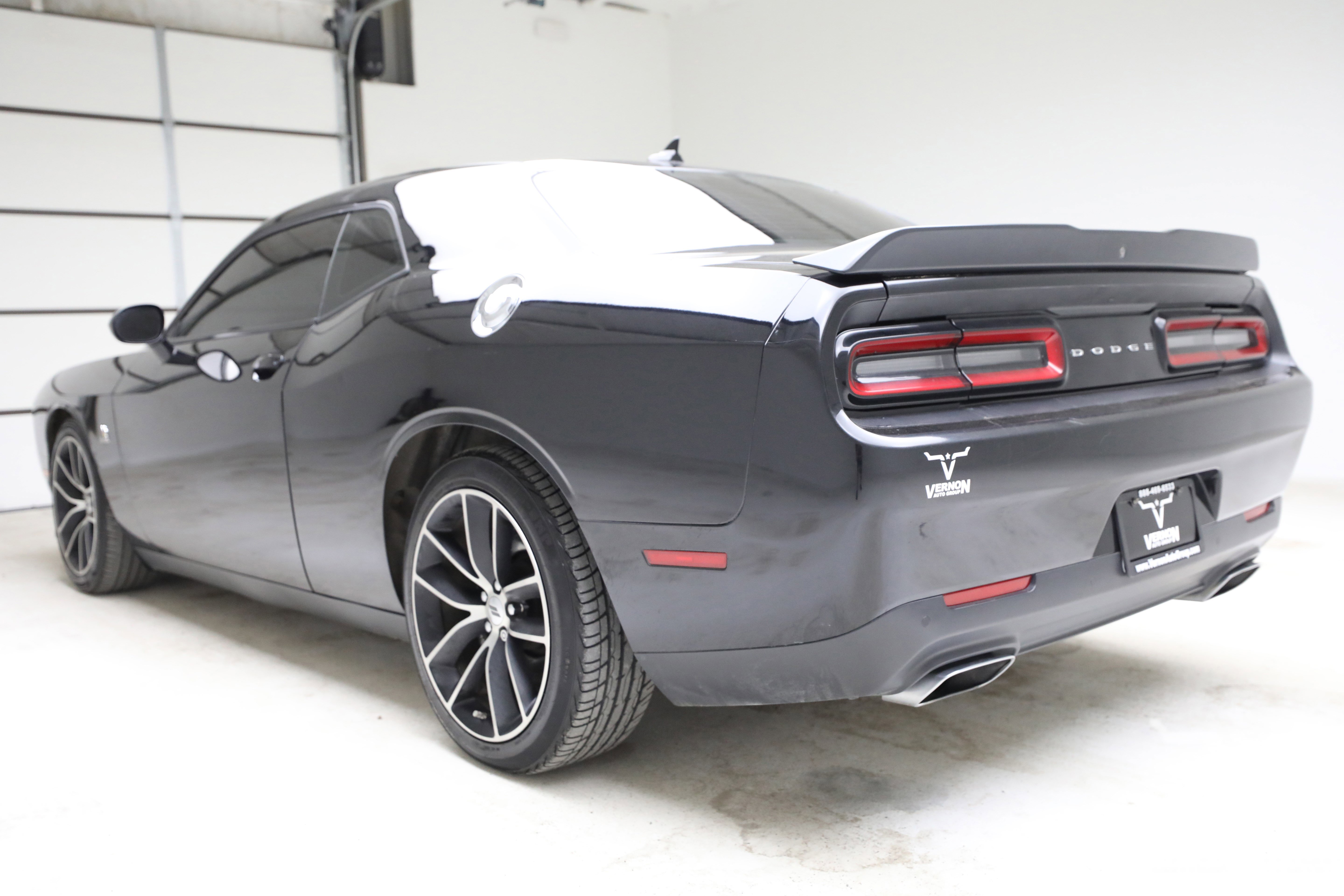 Used 2018 Dodge Challenger R/T Scat Pack image 3
