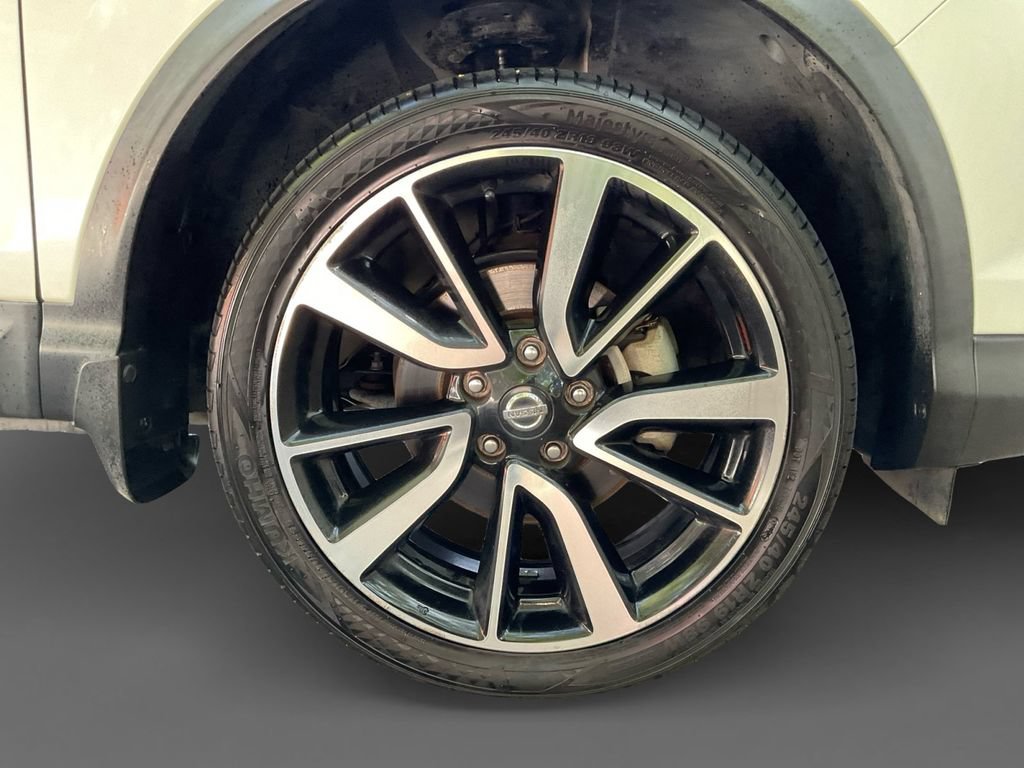 Used 2017 Nissan Rogue Sport SL w/ SL Premium Package FWD image 16