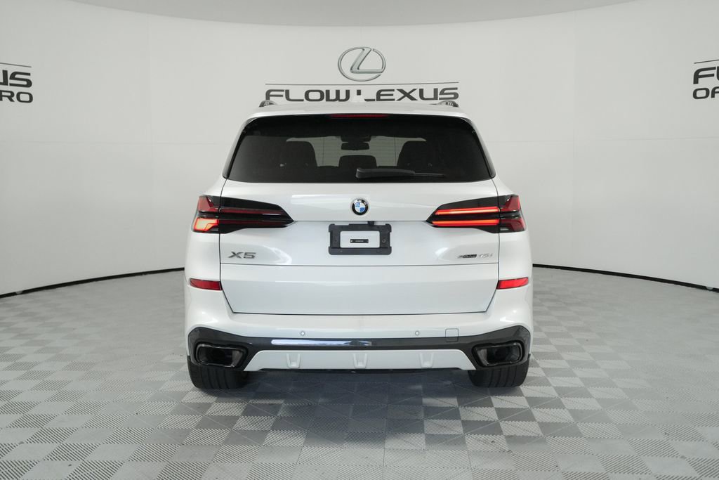 Used 2024 BMW X5 sDrive40i w/ M Sport Package image 6